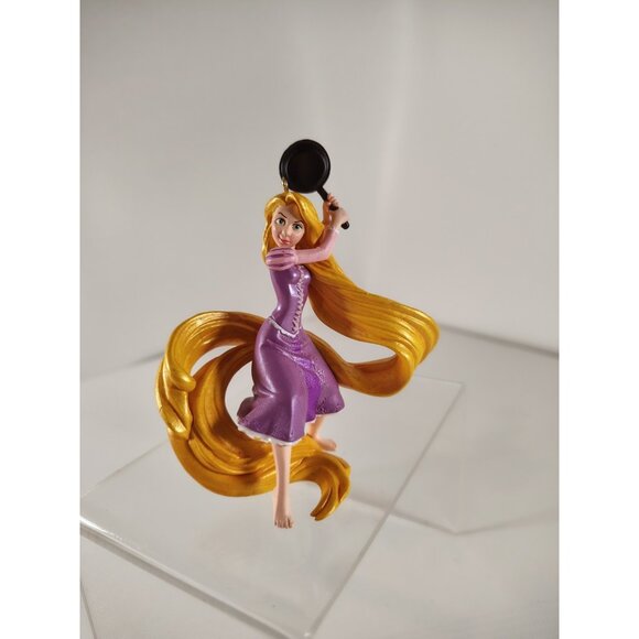 Hallmark Ornament FIERCE WITH A FRYING PAY 2013 Disney Tangled Rapunzel Princess - Picture 1 of 4